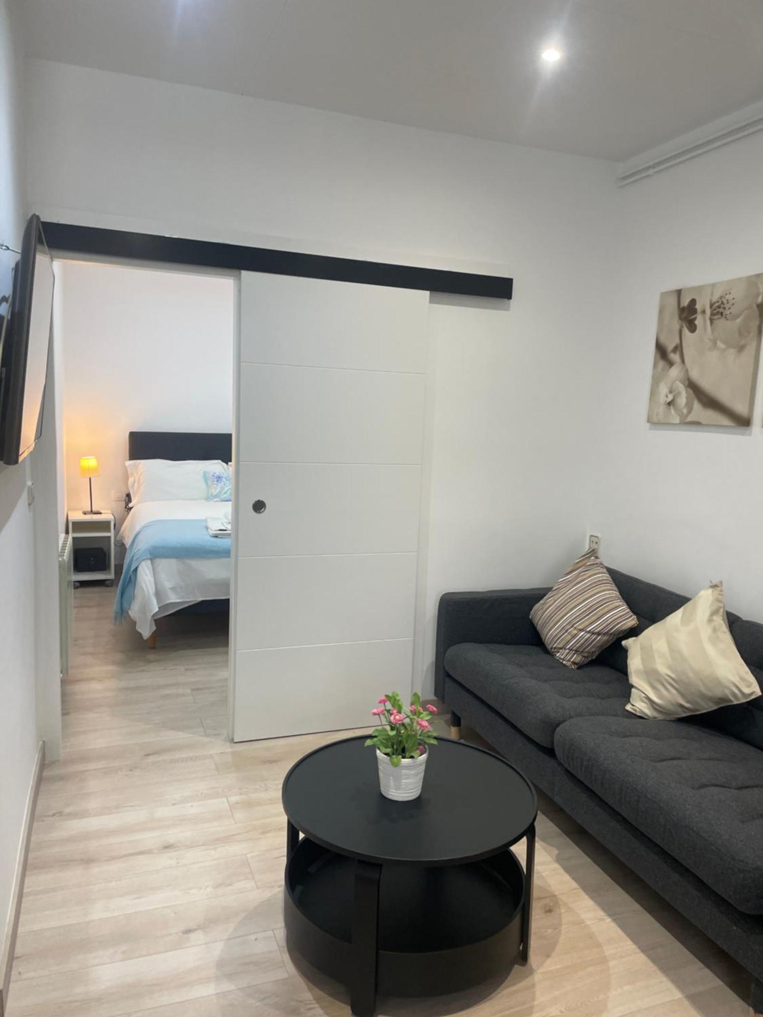 Apartamentos Barcelona - Iberia Exterior photo